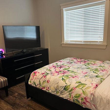 Spacious !!! Newer Home 2 Bedrooms Entire Suite !! Near Airport !!!! Abbotsford Exterior foto