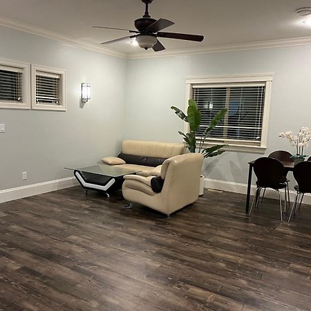 Spacious !!! Newer Home 2 Bedrooms Entire Suite !! Near Airport !!!! Abbotsford Exterior foto