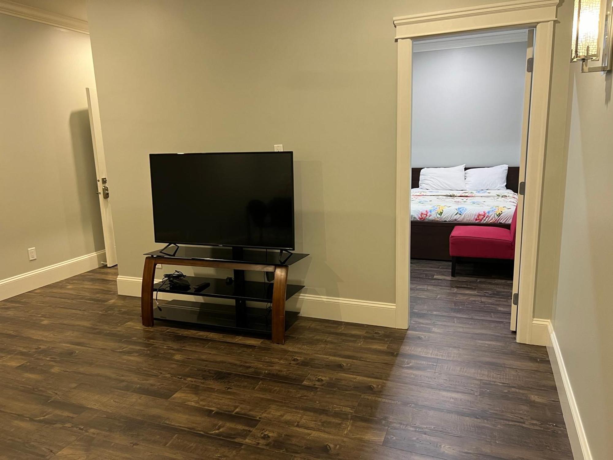 Spacious !!! Newer Home 2 Bedrooms Entire Suite !! Near Airport !!!! Abbotsford Exterior foto